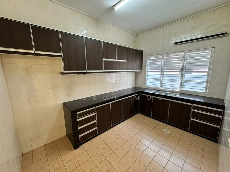 2.5-storey Terraced House for Sale in Ukay Perdana (Ulu Kelang) - Welson Moo - Kitchen - PropertyGuru.com.my