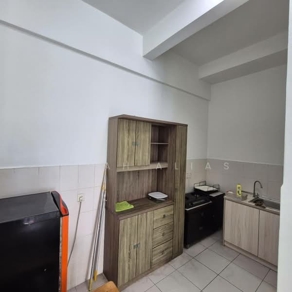 Kediaman Servis untuk Disewa di Vue Residences - Izzah Alias - Kitchen - PropertyGuru.com.my