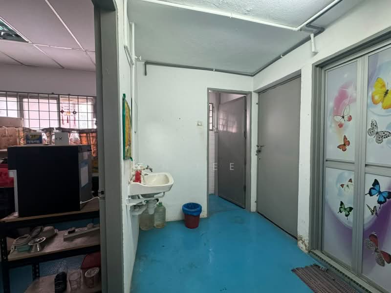 Shop / Office for Rent in SS2 (Petaling Jaya) - JH Tee - Corridor - PropertyGuru.com.my