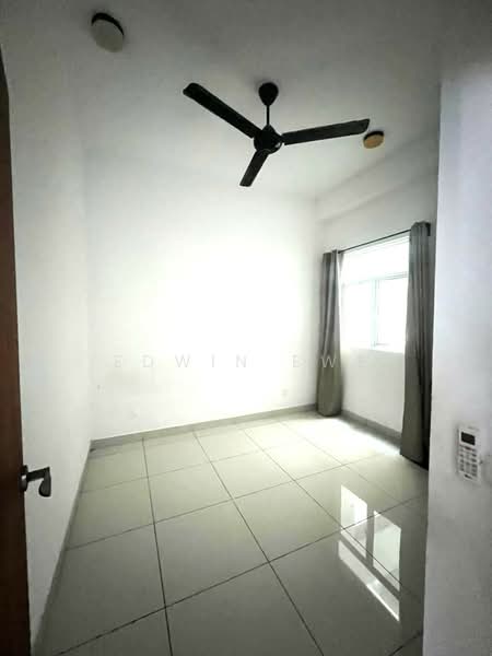 Service Residence for Sale at Setia Tri-angle - Edwin Ewe - Bedroom - PropertyGuru.com.my