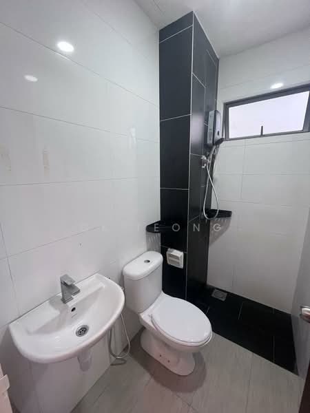 Condominium for Rent at Seasons Garden Residences - CK Teong - Bathroom - PropertyGuru.com.my