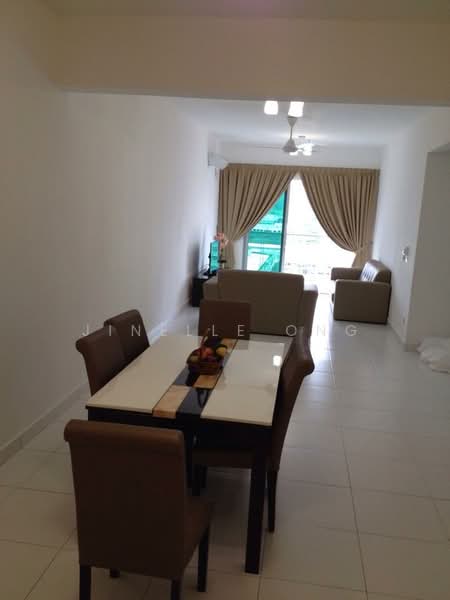 Kondominium untuk Disewa di Elit Heights @ Bayan City - Jinelle Ong - Living Room - PropertyGuru.com.my