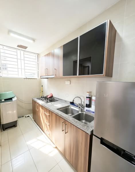 Service Residence for Rent at D'Secret Garden (Pangsapuri Kempas Indah) - Jackson Lim - Kitchen - PropertyGuru.com.my