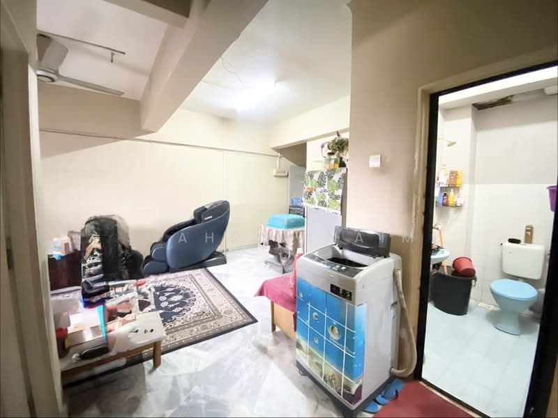 Apartment for Sale at Pangsapuri Villa Angkasa - Syahrim Naim - Living Room - PropertyGuru.com.my