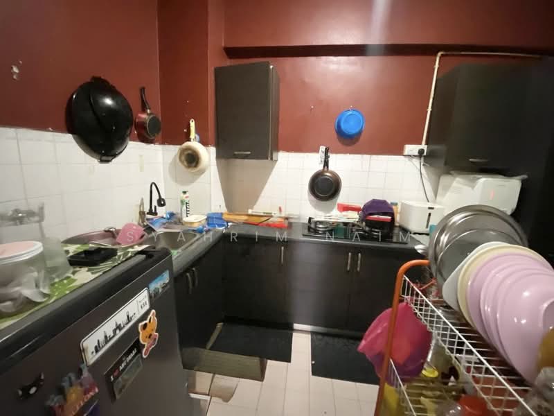 Apartment for Sale at Pangsapuri Villa Angkasa - Syahrim Naim - Kitchen - PropertyGuru.com.my