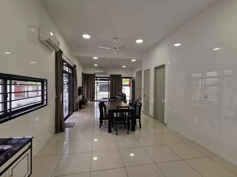 2-storey Terraced House for Rent in Johor Bahru (Johor) - David Chan - Living Room - PropertyGuru.com.my