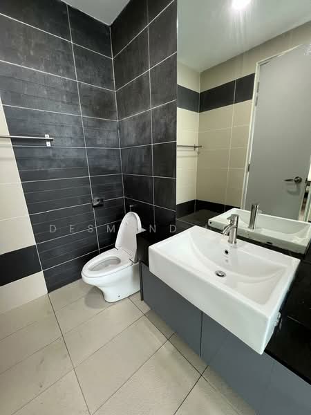 Kondominium untuk Disewa di Saville @ The Park - Desmond Low - Bathroom - PropertyGuru.com.my