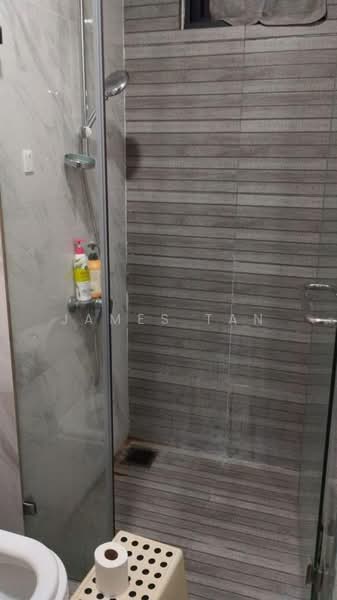 Kediaman Servis untuk Disewa di Emporis - James Tan - Bathroom - PropertyGuru.com.my