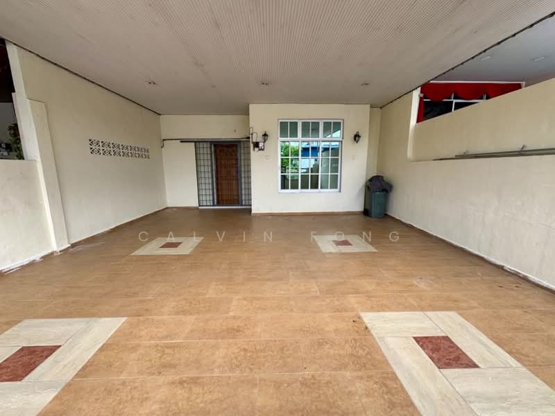 Rumah Teres 2-Tingkat untuk Dijual di Bandar Perdana (Sungai Petani) - Calvin Fong - Car porch - PropertyGuru.com.my