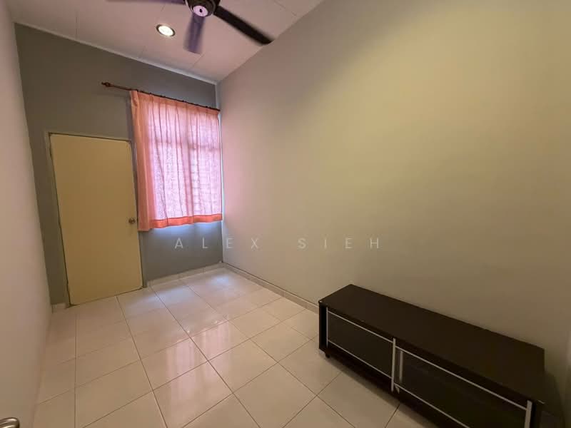 Rumah Teres 2-Tingkat untuk Disewa di Taman Mount Austin (Tebrau) - Alex Sieh - PropertyGuru.com.my