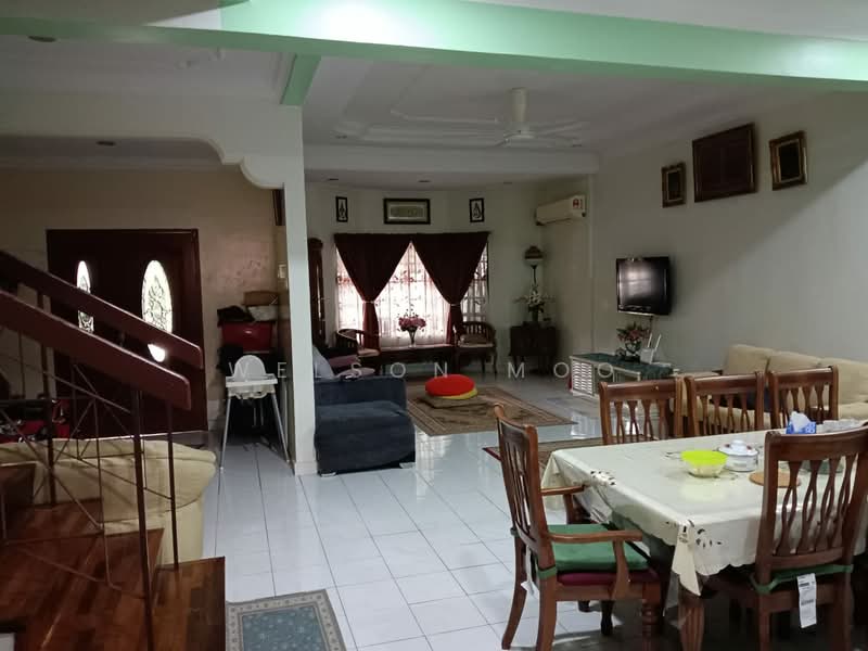 Rumah Teres 2-Tingkat untuk Dijual di Ukay Perdana (Ulu Kelang) - Welson Moo - Living Room - PropertyGuru.com.my