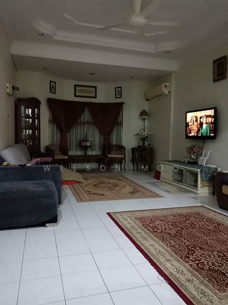 Rumah Teres 2-Tingkat untuk Dijual di Ukay Perdana (Ulu Kelang) - Welson Moo - Living Room - PropertyGuru.com.my