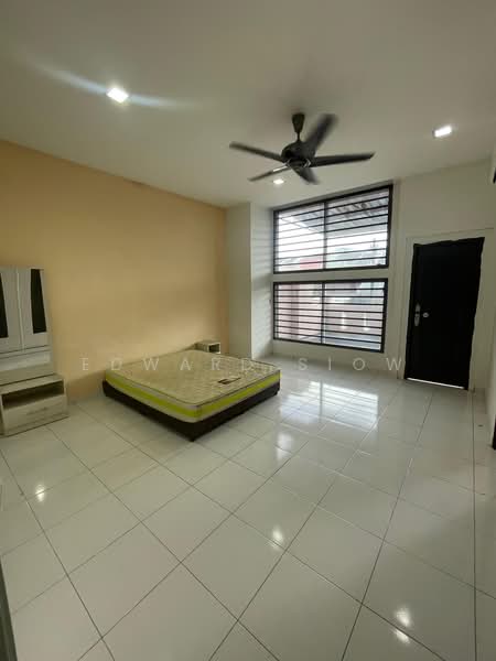 Rumah Teres 2-Tingkat untuk Disewa di Setia Tropika (Johor Bahru) - Edward Siow - Bedroom - PropertyGuru.com.my