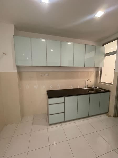 Rumah Teres 2-Tingkat untuk Disewa di Setia Tropika (Johor Bahru) - Edward Siow - Kitchen - PropertyGuru.com.my