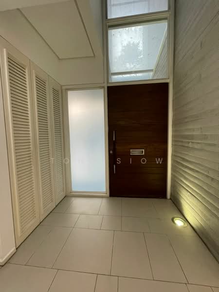 Rumah Berkembar untuk Dijual di Seri Pilmoor (Ara Damansara) - Tony Siow - Entrance - PropertyGuru.com.my