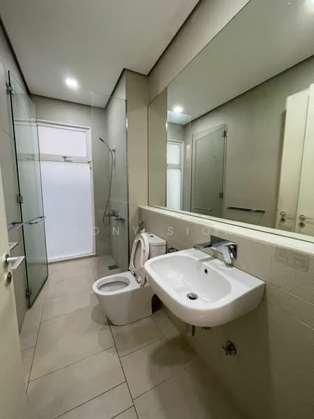 Rumah Berkembar untuk Dijual di Seri Pilmoor (Ara Damansara) - Tony Siow - Bathroom - PropertyGuru.com.my