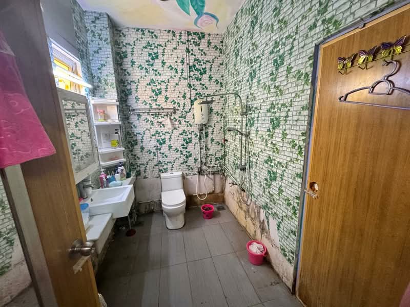 2-storey Terraced House for Sale in Taman Melawati (Ulu Kelang) - Welson Moo - Bathroom - PropertyGuru.com.my