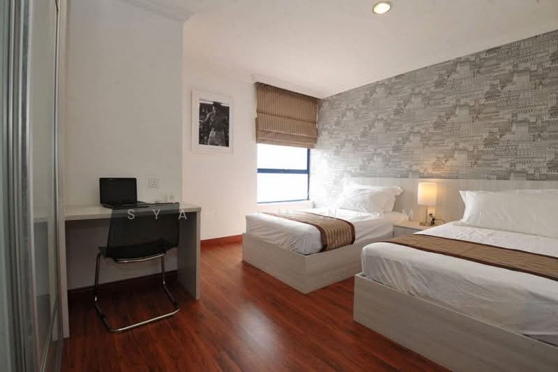 Kondominium untuk Dijual di Impiana On The Waterfront Condominium - Syahrim Naim - Bedroom - PropertyGuru.com.my