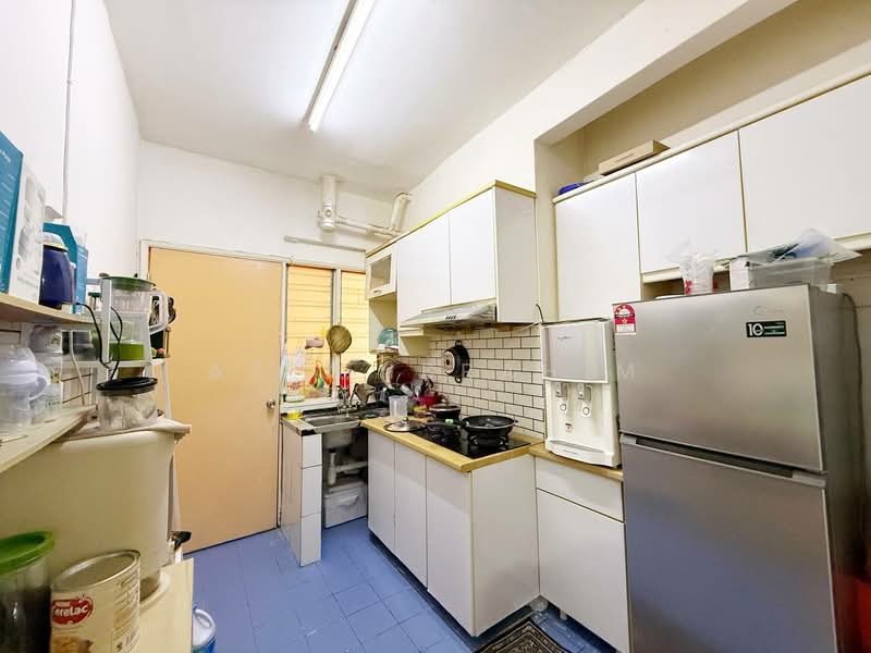 Apartment for Sale at Sri Wira Rivera Rise - Azli Ibrahim - Kitchen - PropertyGuru.com.my