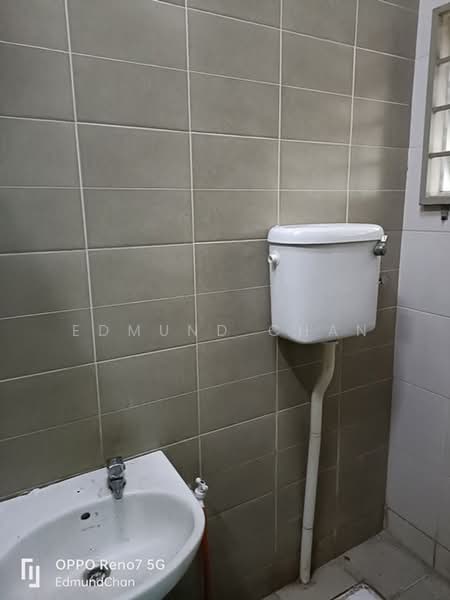 Office for Rent in Bandar Puteri Puchong (Puchong) - Edmund Chan - Bathroom - PropertyGuru.com.my