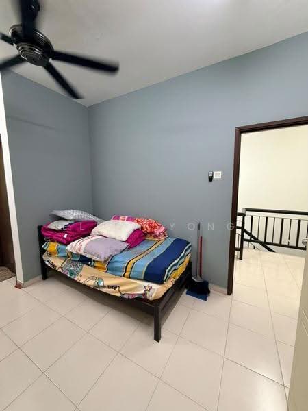 2-storey Terraced House for Sale in Bandar Seri Alam (Masai) - Elson Yong - Bedroom - PropertyGuru.com.my
