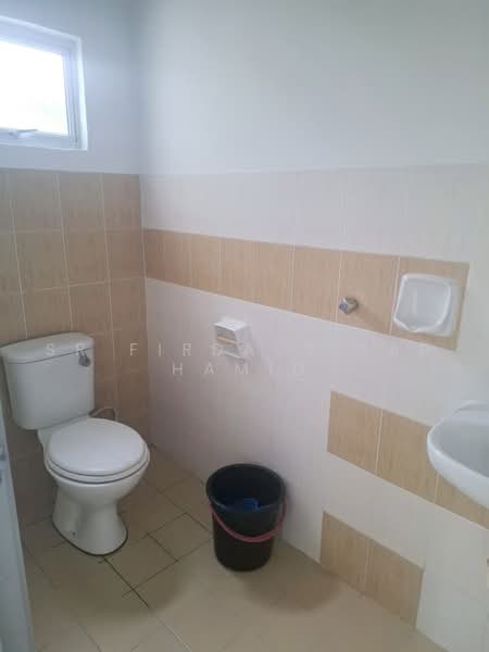 Rumah Teres 2.5-Tingkat untuk Dijual di Taman Puncak Saujana (Kajang) - Sr Firdaus Abd Hamid - Bathroom - PropertyGuru.com.my