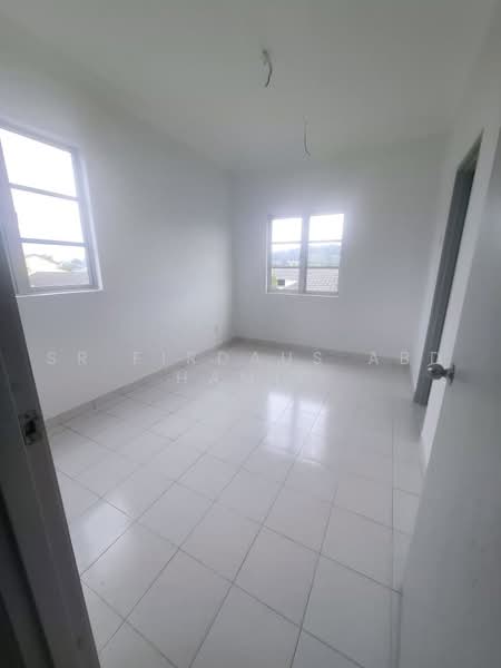 Rumah Teres 2.5-Tingkat untuk Dijual di Taman Puncak Saujana (Kajang) - Sr Firdaus Abd Hamid - Bedroom - PropertyGuru.com.my