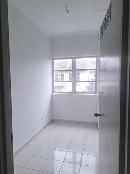 Rumah Teres 2.5-Tingkat untuk Dijual di Taman Puncak Saujana (Kajang) - Sr Firdaus Abd Hamid - Bedroom - PropertyGuru.com.my