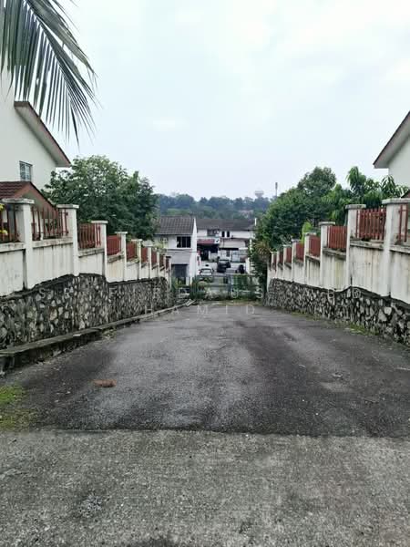 Rumah Teres 2.5-Tingkat untuk Dijual di Taman Puncak Saujana (Kajang) - Sr Firdaus Abd Hamid - Exterior - PropertyGuru.com.my