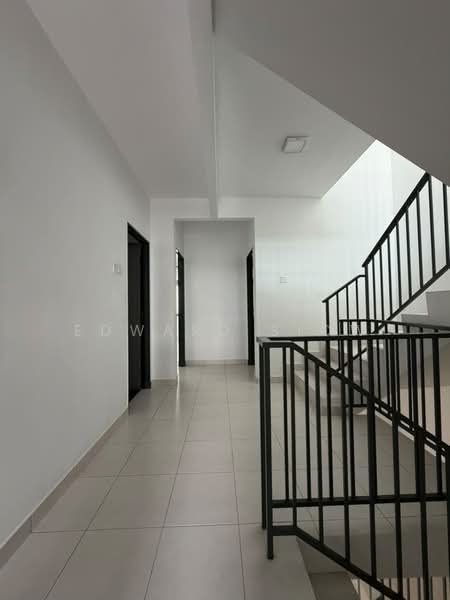 2.5-storey Terraced House for Rent in Taman Pulai Mutiara (Iskandar Puteri (Nusajaya)) - Edward Siow - Corridor - PropertyGuru.com.my
