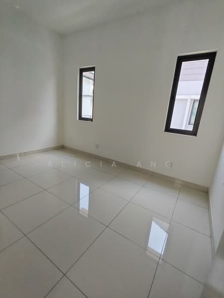 Semi-Detached House for Sale in Telok Panglima Garang (Selangor) - Alicia Ang - PropertyGuru.com.my