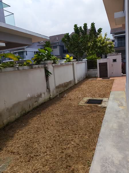 Semi-Detached House for Sale in Telok Panglima Garang (Selangor) - Alicia Ang - PropertyGuru.com.my