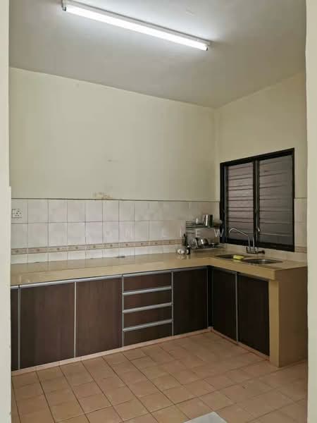 Pangsapuri untuk Dijual di Pangsapuri Merak - Ron Liew - Kitchen - PropertyGuru.com.my