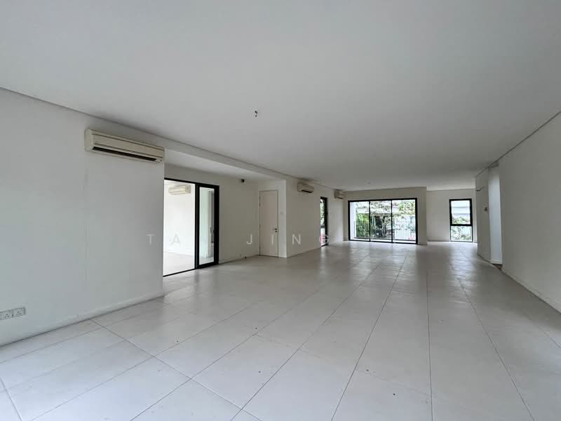 3-storey Terraced House for Sale in Batu Uban (Gelugor) - Tan Jing Yi - Living Room - PropertyGuru.com.my