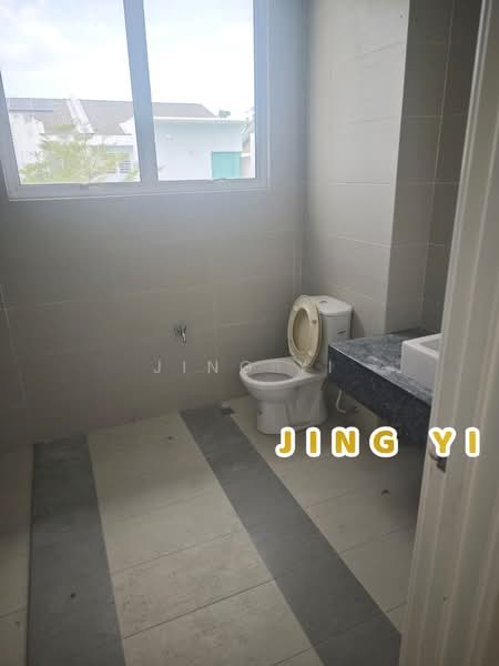 Semi-Detached House for Sale in Taman Jasa Indah (Bukit Mertajam) - Jing Yi - Bathroom - PropertyGuru.com.my
