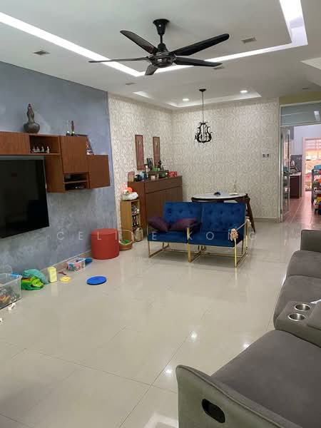Rumah Teres 2-Tingkat untuk Dijual di Bandar Kinrara Seksyen 6 (Bandar Kinrara) - Celine Kong - Living Room - PropertyGuru.com.my