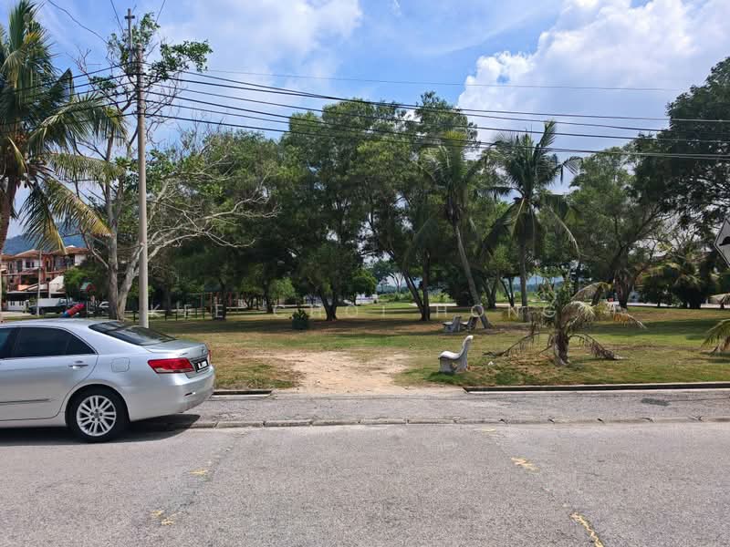Rumah Berkembar untuk Dijual di Seri Manjung (Perak) - Kee Choi Hong - Exterior - PropertyGuru.com.my