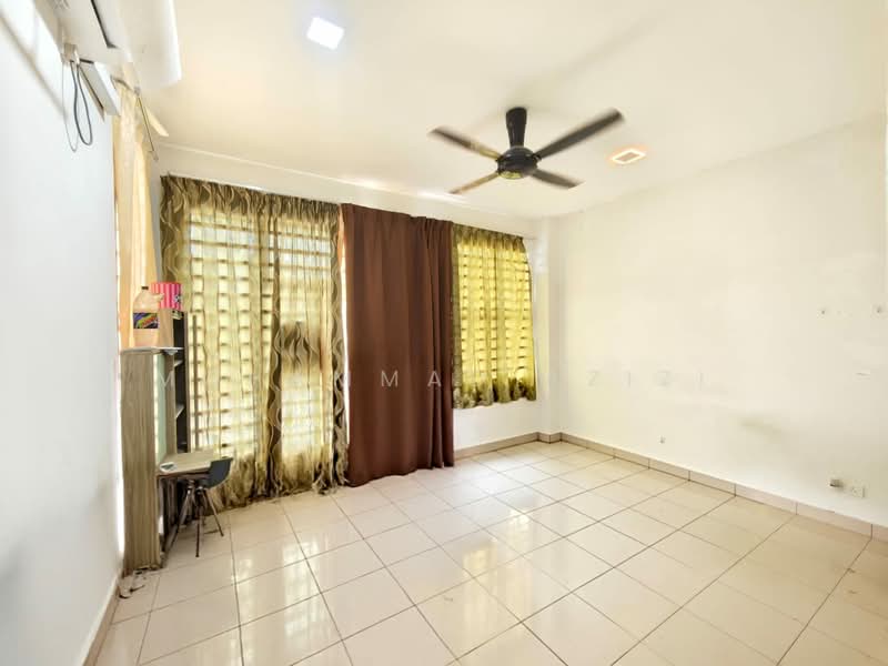 Rumah Teres 2-Tingkat untuk Dijual di Taman Bandar Putra (Kuantan) - Mohammad Azizi - Living Room - PropertyGuru.com.my