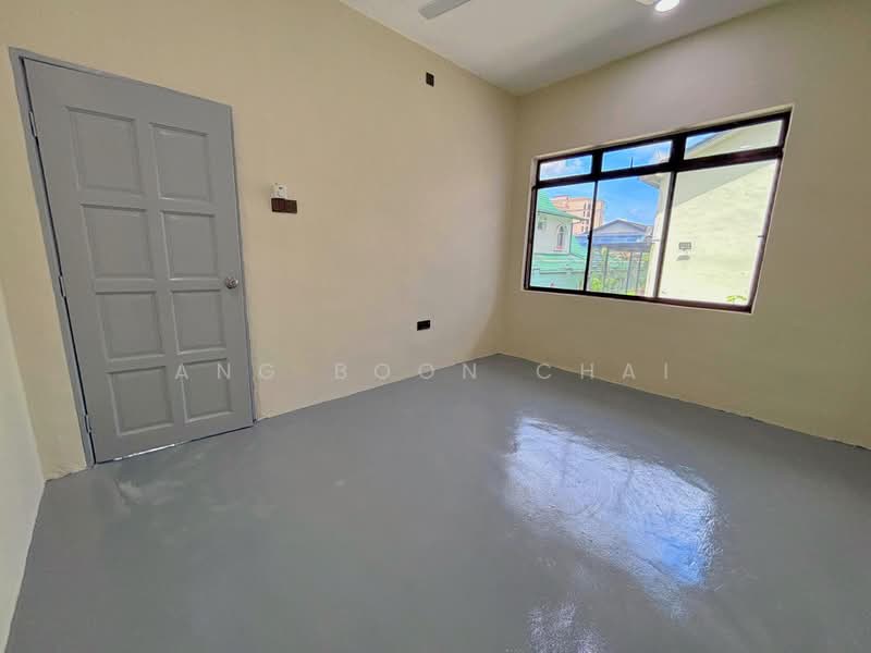 Semi-Detached House for Sale in Taman Pelangi (Johor Bahru) - Ang Boon Chai - Interior - PropertyGuru.com.my