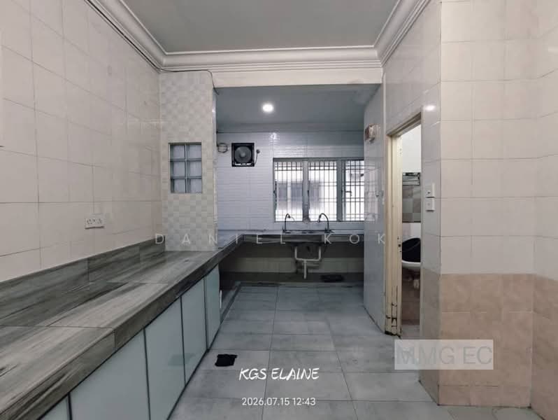 2-storey Terraced House for Sale in Bandar Botanic (Klang) - Daniel Kok - Kitchen - PropertyGuru.com.my