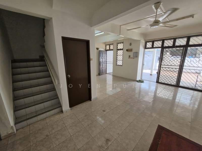 Rumah Teres 2-Tingkat untuk Dijual di Taman Desa Cemerlang (Ulu Tiram) - Joyen Pun - Interior - PropertyGuru.com.my