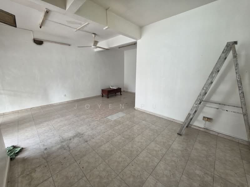 Rumah Teres 2-Tingkat untuk Dijual di Taman Desa Cemerlang (Ulu Tiram) - Joyen Pun - Interior - PropertyGuru.com.my