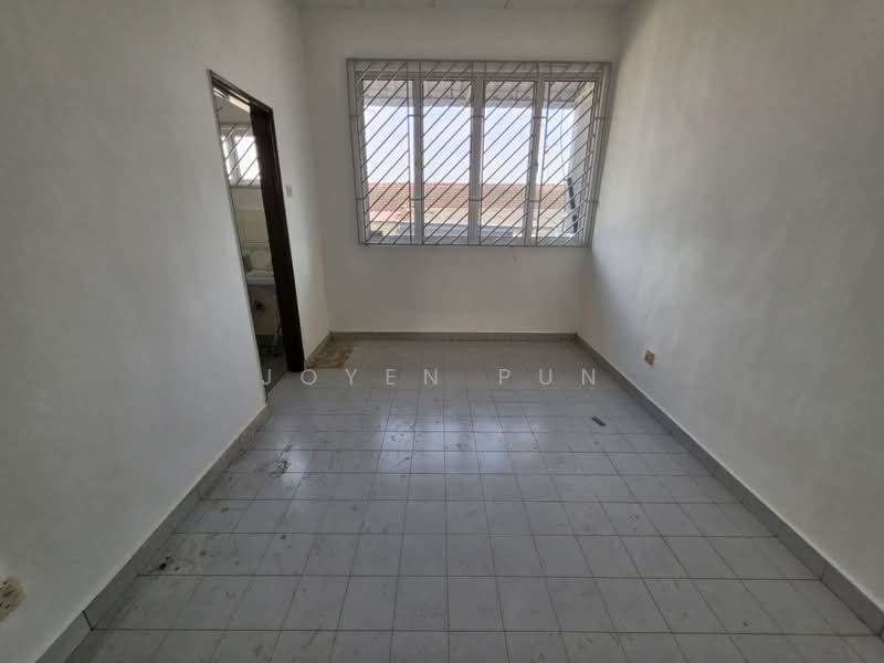 Rumah Teres 2-Tingkat untuk Dijual di Taman Desa Cemerlang (Ulu Tiram) - Joyen Pun - PropertyGuru.com.my