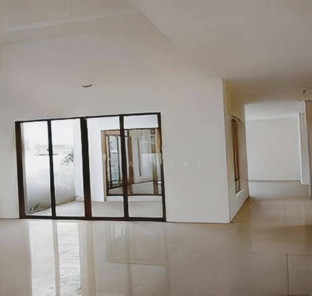 Bungalow House for Sale in Taman Pari (Ipoh) - Ivan Tai - PropertyGuru.com.my