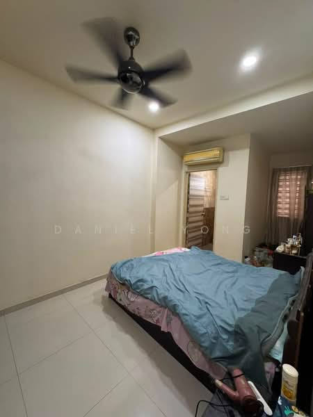 2-storey Terraced House for Sale in Taman Sierra Perdana (Masai) - Daniel Yong - Bedroom - PropertyGuru.com.my