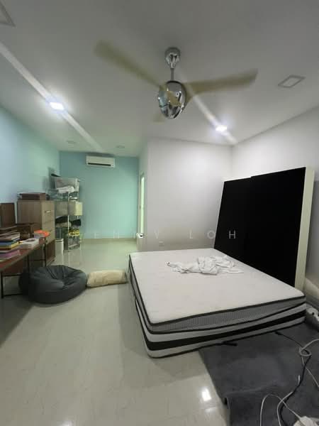 2.5-storey Terraced House for Sale in Pandan Indah (Ampang) - Penny Loh - Bedroom - PropertyGuru.com.my