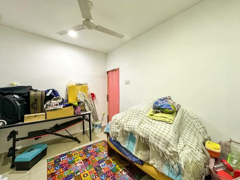 Rumah Teres 1-Tingkat untuk Dijual di Hulu Semenyih (Selangor) - Mohd Faizal - Bedroom - PropertyGuru.com.my