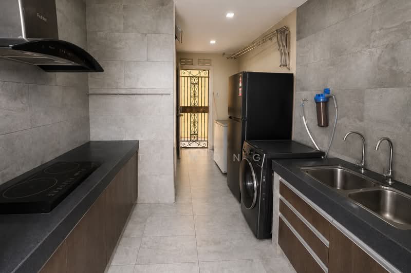 Condominium for Sale at Bayshore Condominium - TJ Wong - Kitchen - PropertyGuru.com.my
