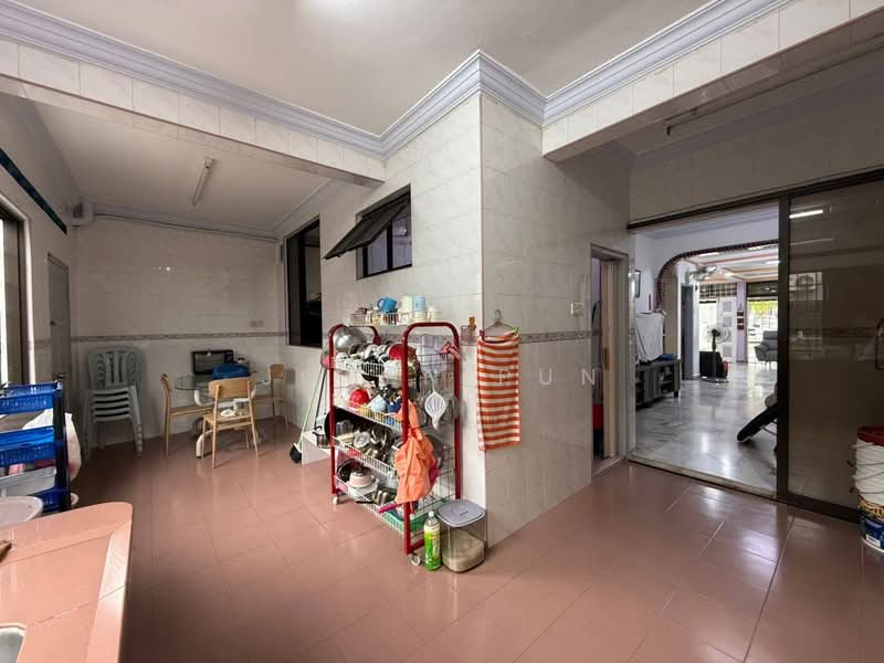 Rumah Teres 2-Tingkat untuk Dijual di Taman Desa Cemerlang (Ulu Tiram) - Joyen Pun - PropertyGuru.com.my