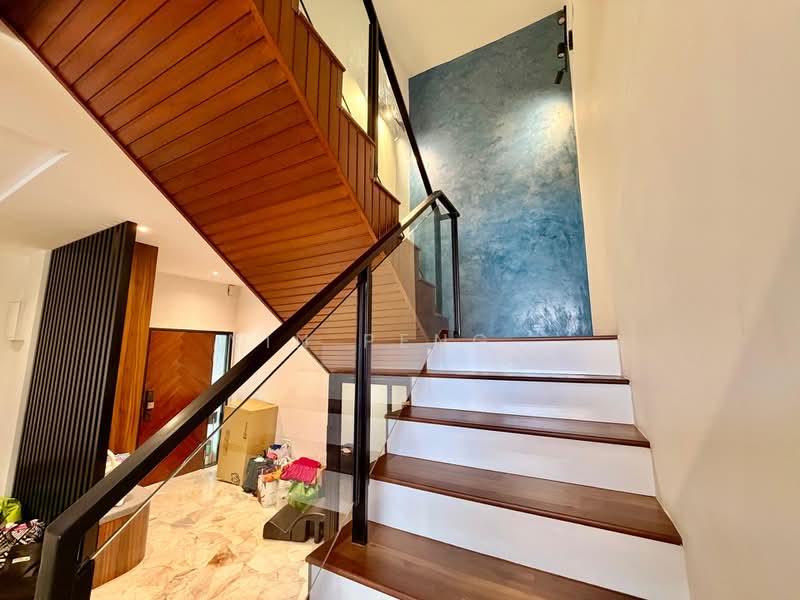 Rumah Teres 2-Tingkat untuk Disewa di Taman Tun Dr Ismail (Kuala Lumpur) - Yin Peng . - Staircase - PropertyGuru.com.my